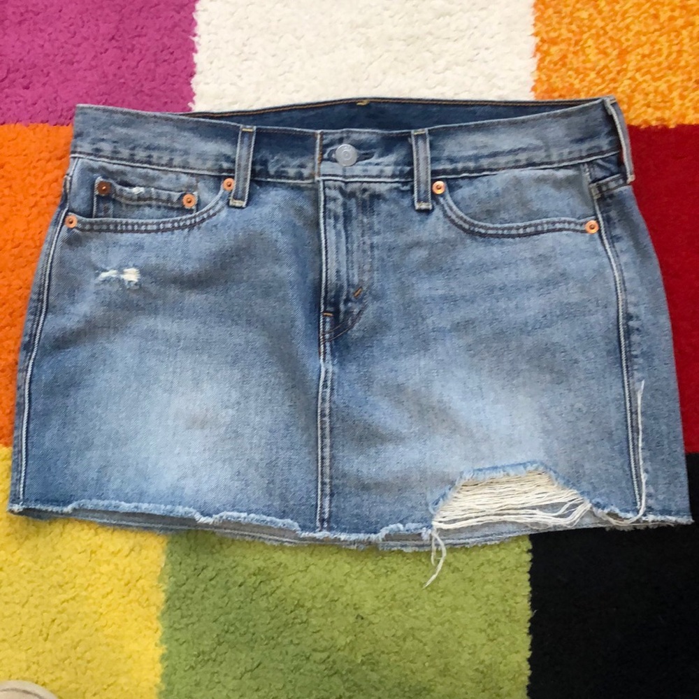 Levi's Ultra Low Rise Denim Mini Skirt size 28